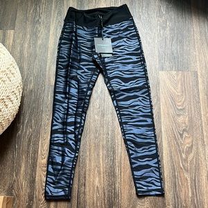 NWT Cynthia Rowley Lincoln Legging Zebra Metallic